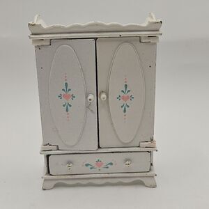 Vtg 1980 THE LITTLES Metal Doll House Furniture White Armoire Closet 1796-3099